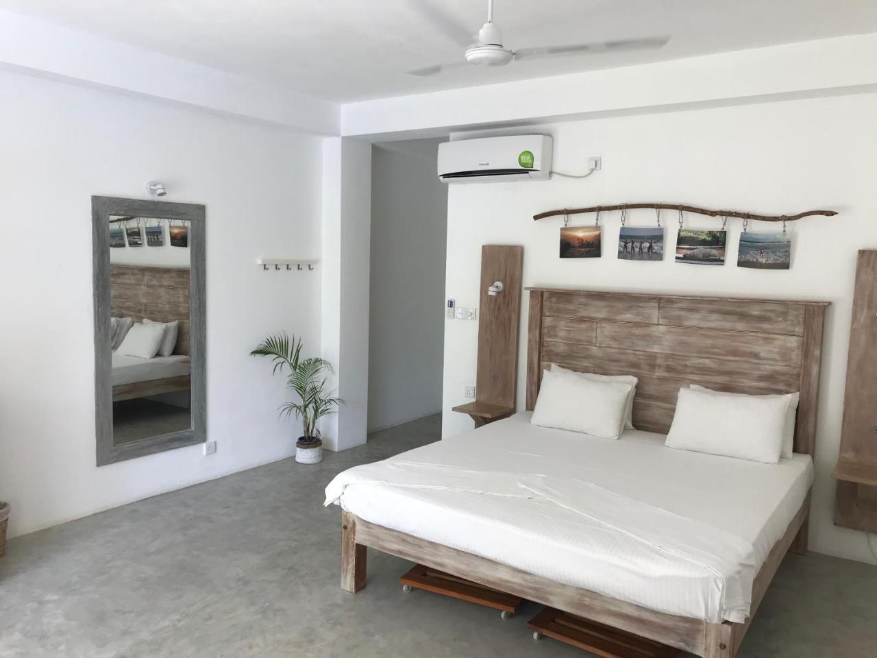 Jippie The Villa 希克杜沃 外观 照片